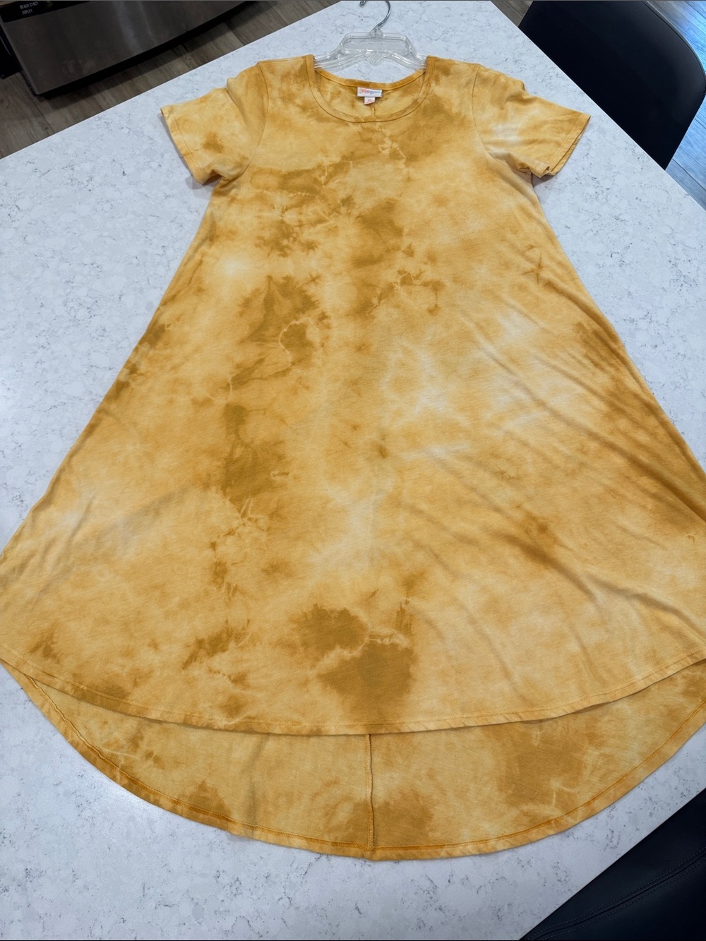 UNICORN LuLaRoe (XS) Mustard Tie Dye Carly Relaxed Fit Flowy Acid Wash Casual